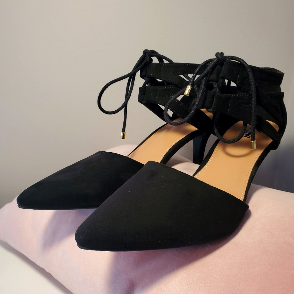 VINTAGE - Fioni - Black Velvet - Ankle Cuff pumps